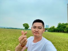 -山明水秀大饭店
