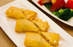 Fresh Shrimp Cheese Spring Rolls