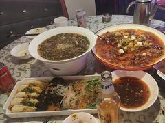 -巴特餐饮6加1音乐餐吧·新疆菜