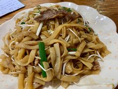 干炒牛河-南记食粥坊·宵夜大排档(莲花总店)