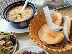 -闫家驴肉老店(华电一校店)