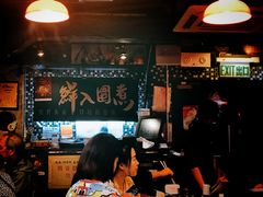 大堂-鲜入围煮花胶鸡海鲜火锅