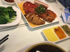 -新大咀港式茶餐厅(宝山万达店)