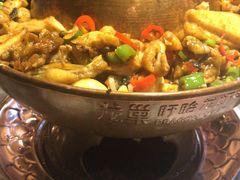 -龙巢盱眙龙虾·牛蛙·烧烤宵夜(八卦岭店)