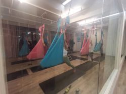 -静待花开瑜伽尊巴会馆