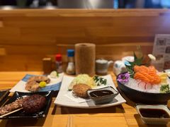 -晶吉·居酒屋·烧鸟·海胆(民主广场店)
