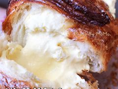 泡芙羊角-OUR Bakery(三里屯太古里店)