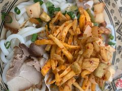 -丫丫桂林米粉(学府店)