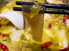 -渝是乎酸菜鱼(龙旗购物中心店)
