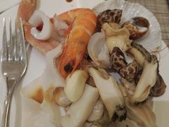-广州万富希尔顿酒店·感趣自助餐厅·金秋蟹宴生蚝海鲜刺身
