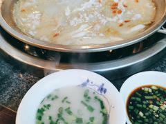 酸汤兔大锅-老来福·非遗酸汤兔(凯旋路店)