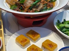 -阿瓦山寨·湘菜现炒·剁椒鱼头王(咸阳总店)