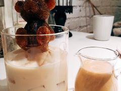 小熊咖啡牛奶饮-秀儿家の小确幸花园西餐厅