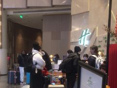 -上海南京路步行街假日酒店