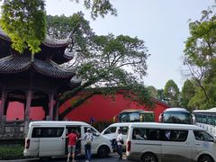 -峨眉山报国寺