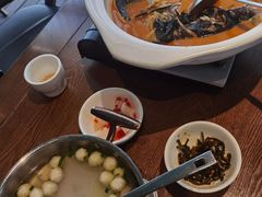 -湘力力小院·鱼汤泡饭(枫林路店)