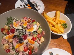 老教堂色拉-JINNS锦时 steak&pizza(浸信会礼拜堂旧址店)