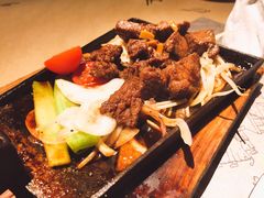 -穹六人间 people 6(岳阳路店)