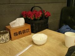 -愉肴麻辣香锅(中山路店)