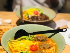 手切酸菜牛腱子面-陳八两面家(滨江天街店)