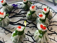 鱼子酱蒿菜石榴包-1921餐厅.精选.浙味(一线西湖湖景店)