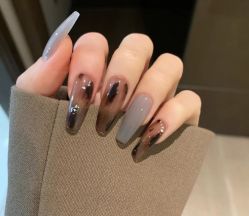 -VIVI BEAUTY  美甲美睫皮肤管理中心