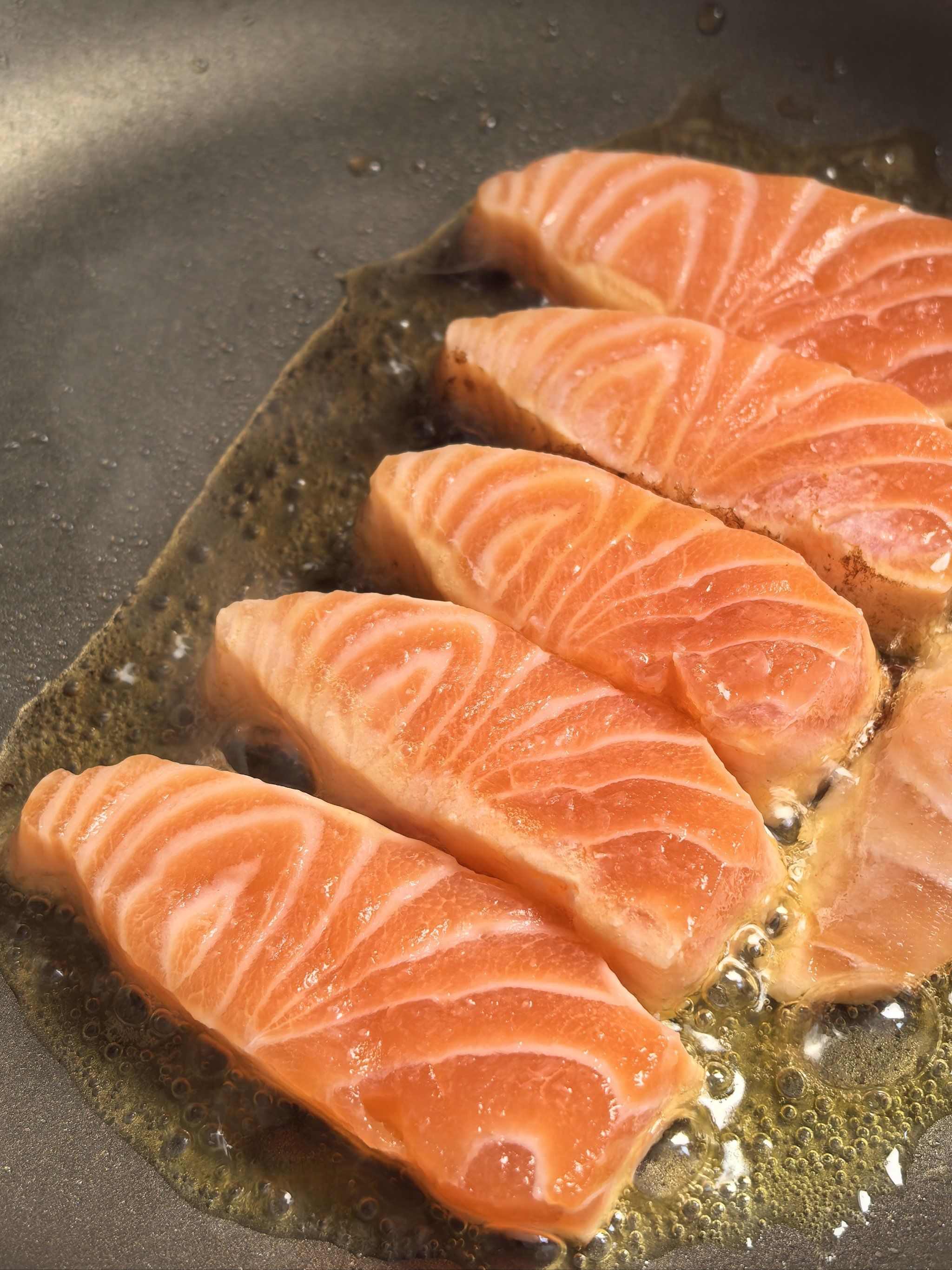 香煎三文鱼,一口沦陷!