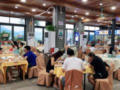 大堂-鹏城人家海鲜酒家·23年老字号(较场尾店)