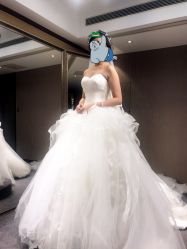 -拉瑞娜LaReine婚纱礼服高级定制
