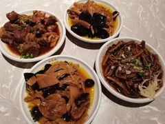 红焖牛肉-松鹤面馆·古法焖肉面(观前店)