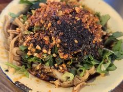 -拈签一笑黄牛肉辣卤串串