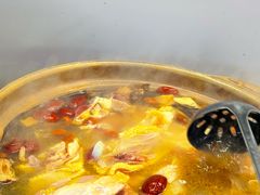 -威邵鸡煲(西华路总店)