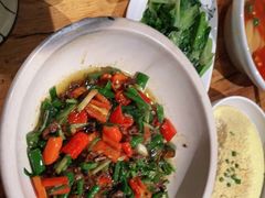 -老滇山寨•云南特色菜•地方菜•民族风情歌舞表演(金碧店)