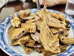 -余杨鸭鸭餐厅