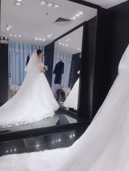点击看大图 -GRACE KELLY婚纱与礼服(北京店)
