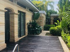 -康莱德酒店·望海阁大堂吧