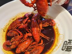 -龙巢盱眙龙虾·牛蛙·烧烤宵夜(八卦岭店)