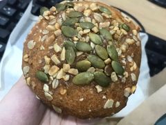 -星巴克(武汉欧利新天地店)