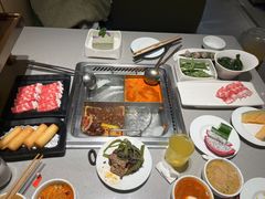 -海底捞火锅(宝龙广场夜宵主题店)