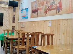 大堂-芦茨金富饭庄·25年老字号·专做稻草鸡