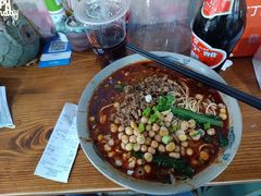 -丁丁猫重庆小面(徐州路店)