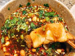 -肖肖酸萝卜鱼火锅(总店)