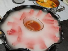 -红鼎豆捞·非遗鲍皇汤火锅(宝丰路店)