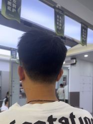 -首脑美发沙龙