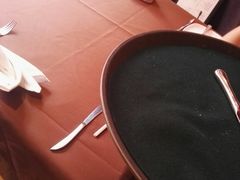 餐具摆设-卡本妮法餐厅·北京和平宾馆