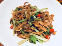 -京尊烤鸭店JINGZUN(春秀路店)