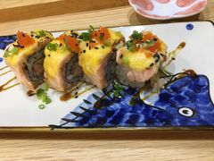 火焰芝士三文鱼卷-岚山日式料理(郴州友阿国际广场店)