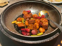 石锅花椒牛小排-新荣记(BFC外滩金融中心店)