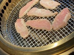 -铭牛烧肉·和牛海鲜自助(高新月牙湖店)