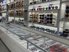 -潘多拉眼镜·蔡司依视路明月(潘家园店)